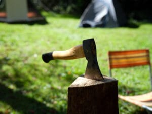 Bijl in hout